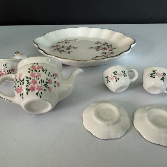 Vtg Miniature 8 Piece Porcelain Tea Set -White with Pink Floral Design VG Cond. - Picture 3 of 7